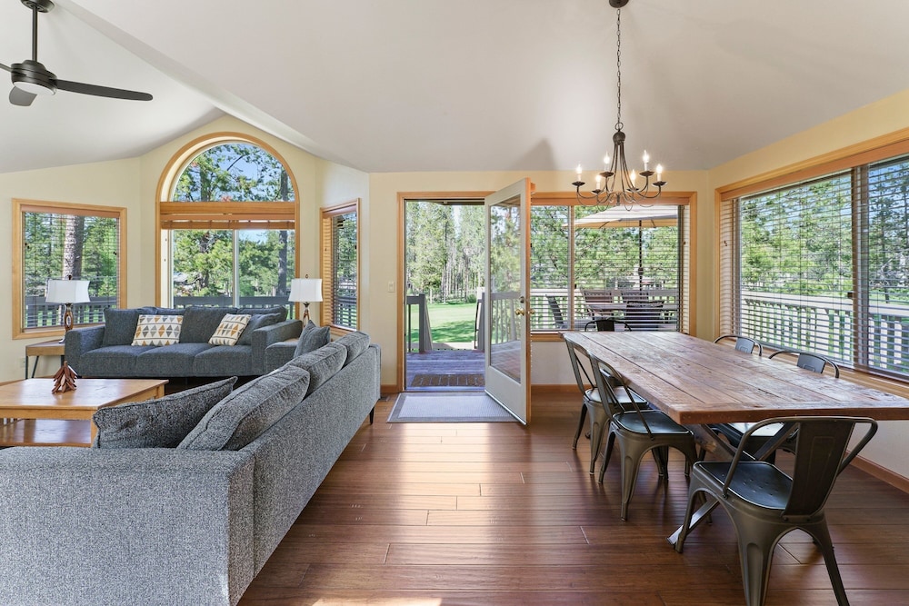 7 Vine Maple 4 Bedroom Home