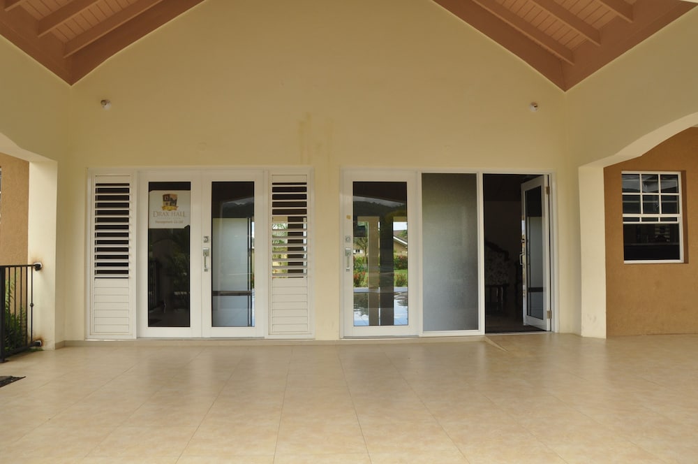 Drax Hall Country Club 2 Bed Villa