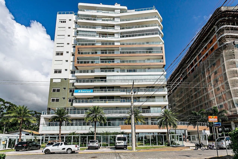 Modern Apt With Balcony 150m From the sea Abc0202
