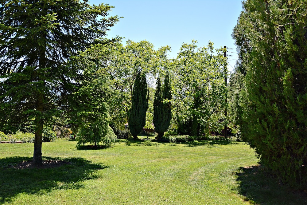 Guesthouse Vissinokipos