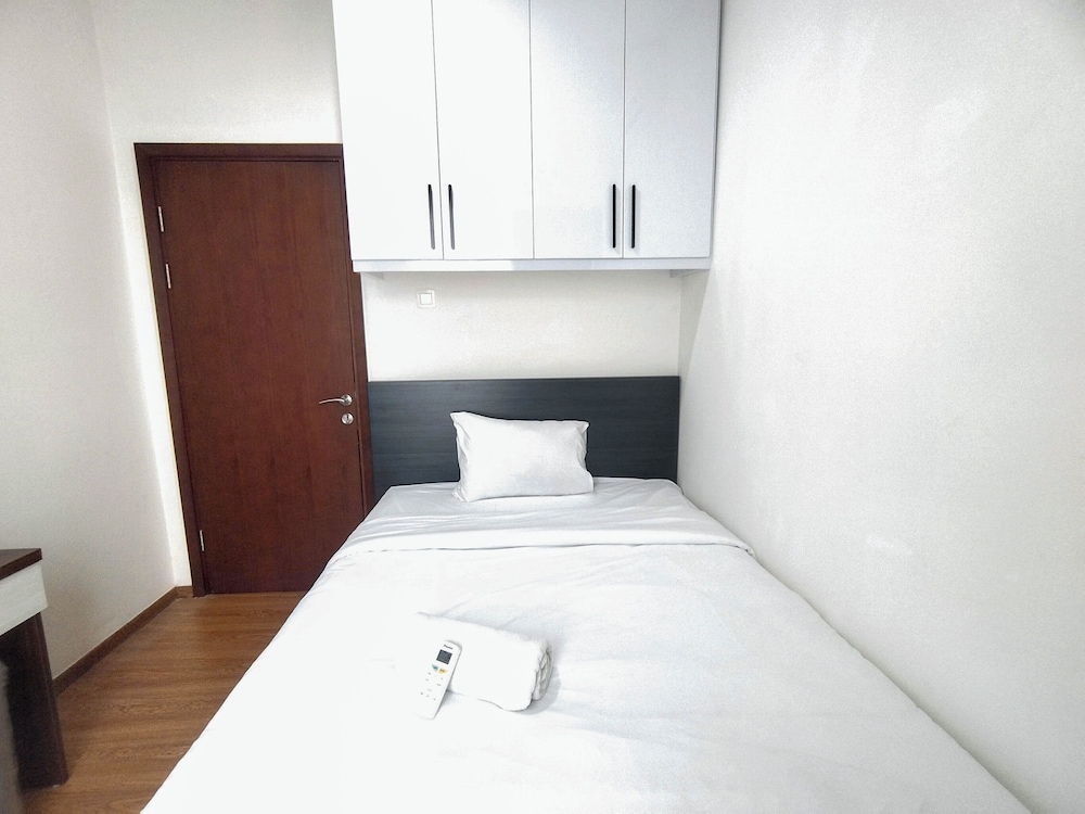Stunning and Elegant 2BR at Grand Sungkono Lagoon Apartment