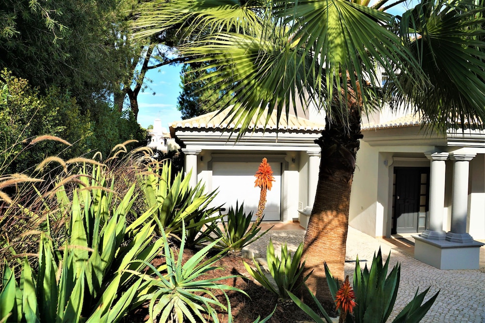 Charming Exceptional Villa in Algarve