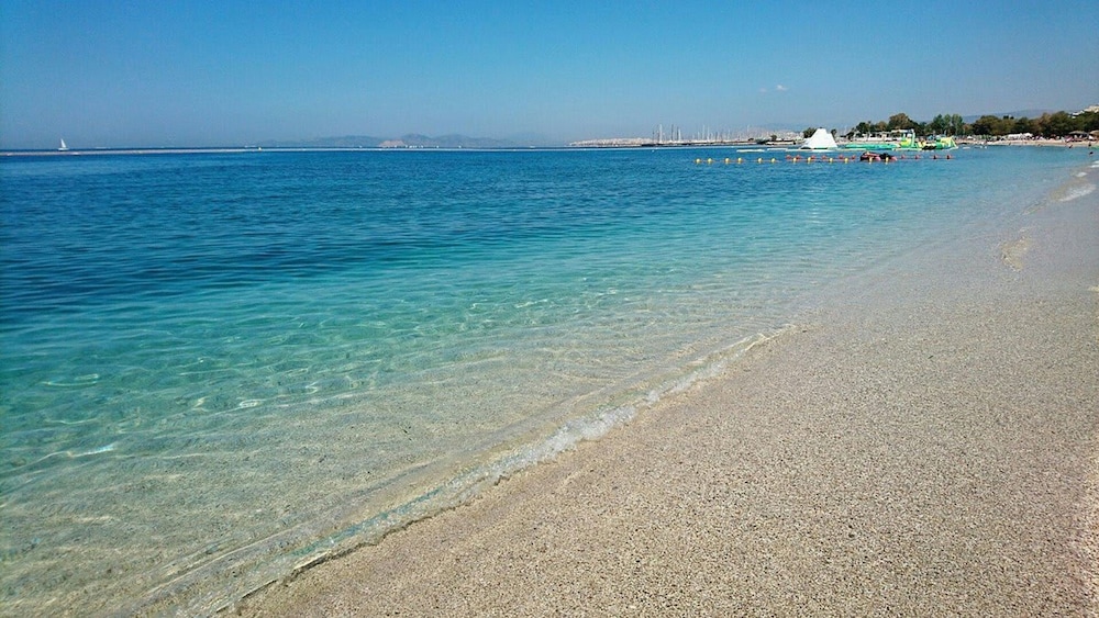 Alimos Cozy Getaway Close to the Beach