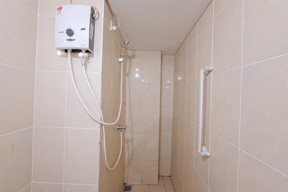 Nice And Homey 2Br Apartment M-Town Residence