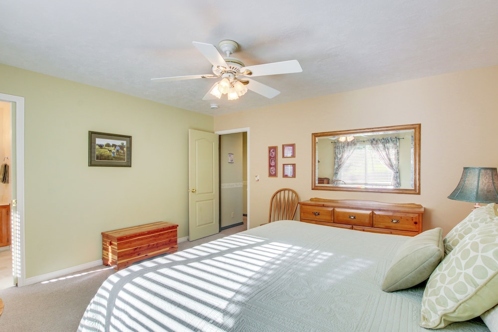 5 Mi to Downtown Logan: Scenic Retreat w/ Patio