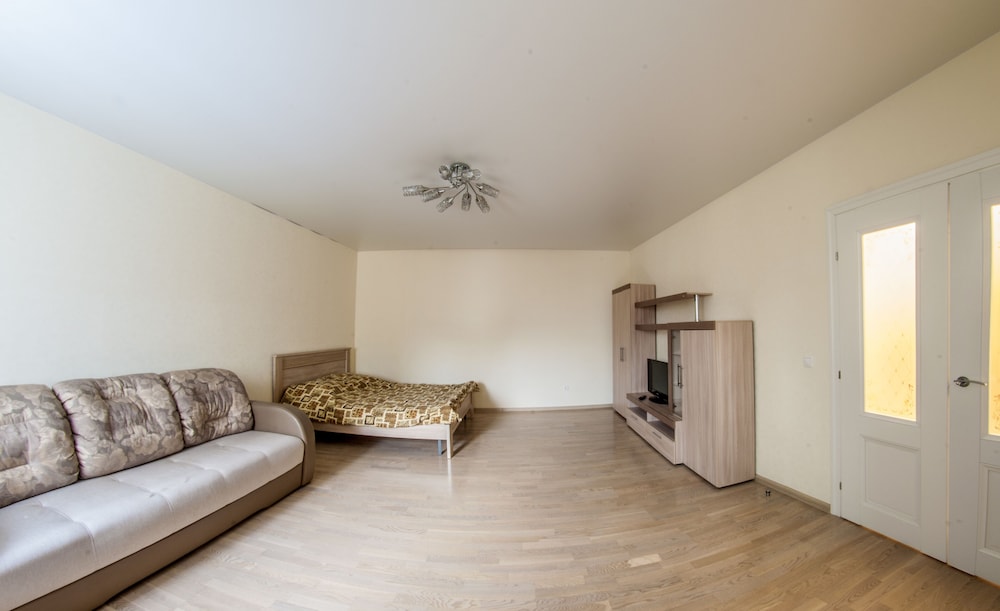 Apartment on Minskaya 67 view 2