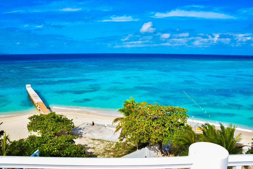 Jamaica Vacations - Grand Decameron Cornwall Beach, A Trademark All-Inclusive Resort - Property Image 20