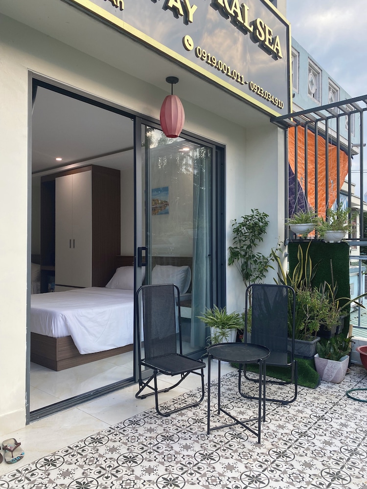 Floral Sea Homestay