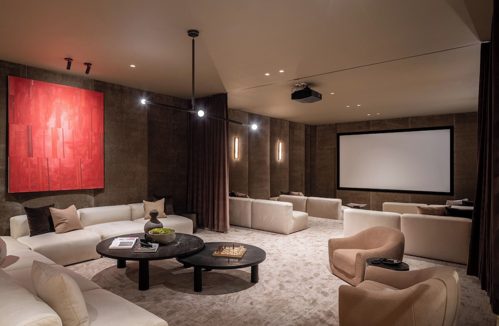 Stradella Mansion - Epitome of Luxury Living in This Breathtaking Bel Air Estate