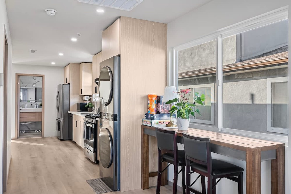 Daly City 3B Home Great Location