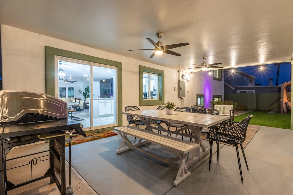 Desert Rose Retreat Heated Pool 2 Masters Gameroom