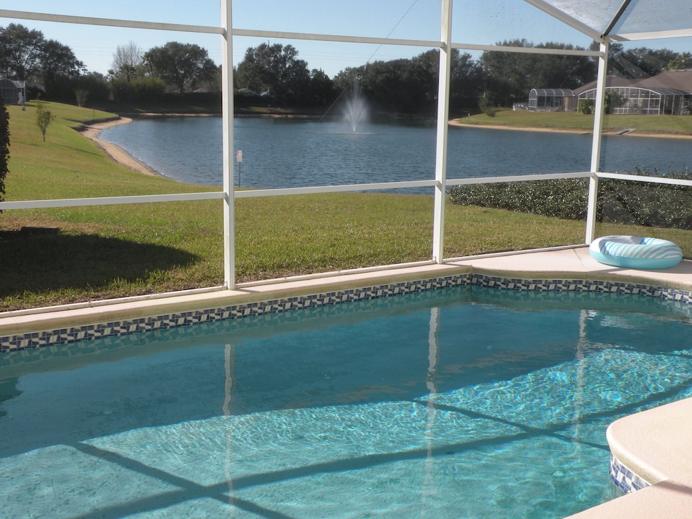 Lake View Villa- 5-bed Sleeps 10- Near Disney - Image 5