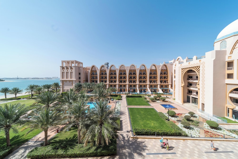 SIMPLY COMFORT Amazing BeachFront Apartments near Atlantis Waterpark