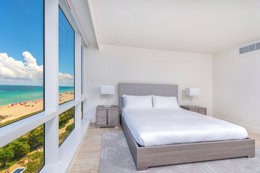 Luxury Vacation Rentals at 1 Hotel & Homes by LRMB