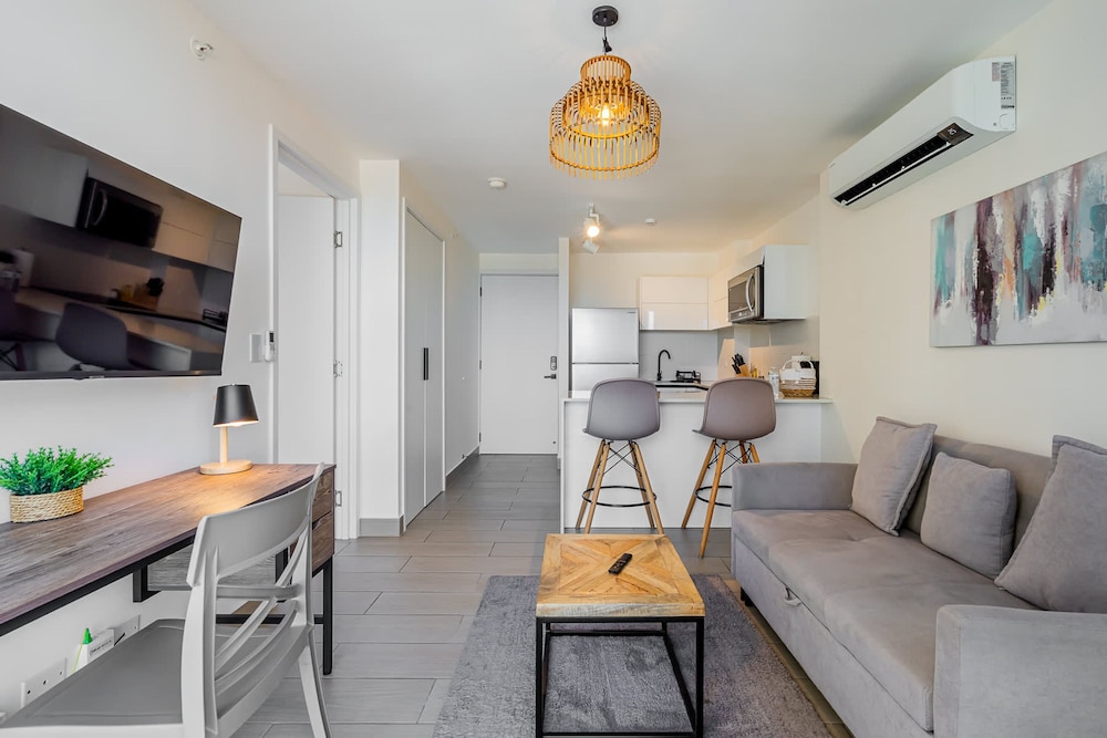 w Premium 1BR w Balcony in San Francisco