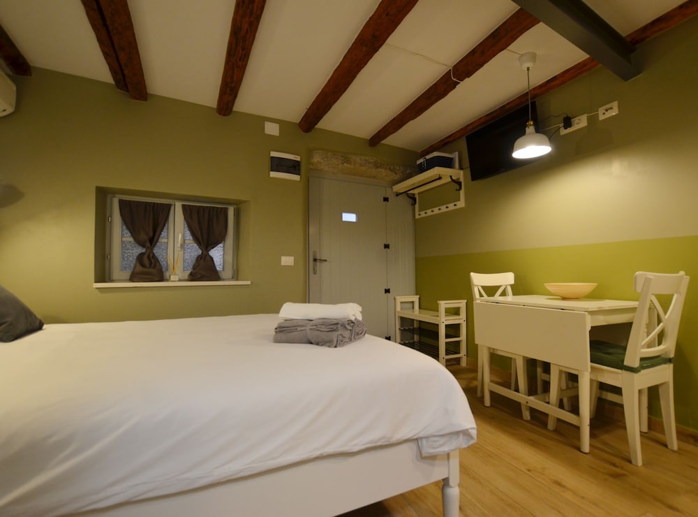 Rovinj Old Town Hip and Cozy Studio Apartment