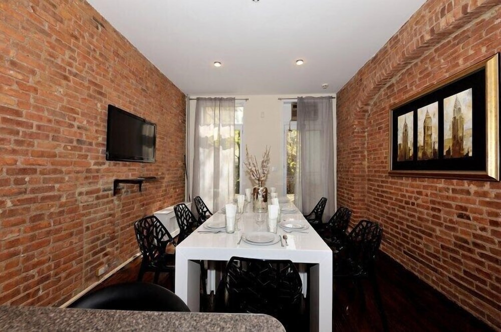 Market Rentals Downtown Apartments