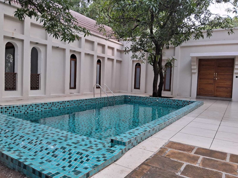 Le Casa Lion Resort - A Premium Resort In Sasan Gir