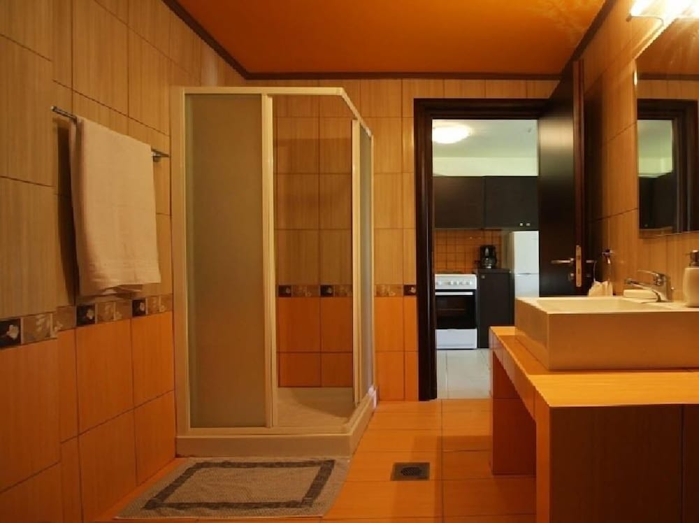 Agnanti Suites