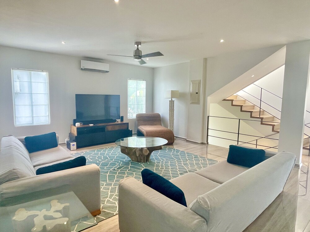 Ocean View Beach House with Pool - Hermosa Palms 44