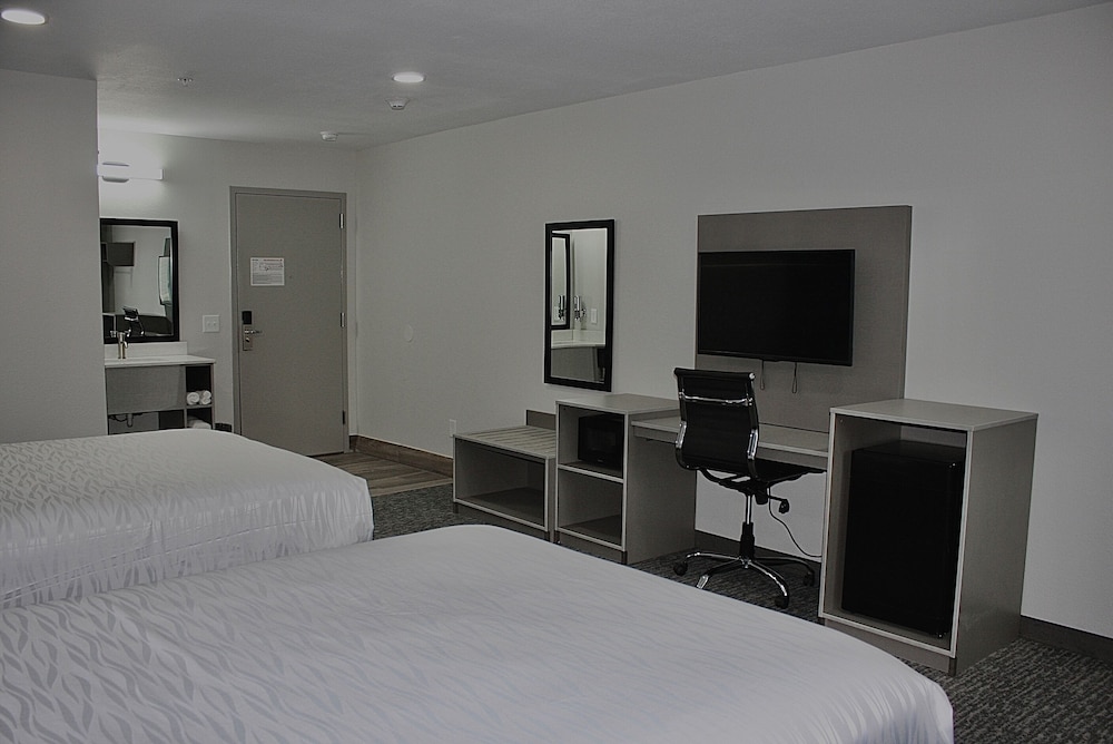 Hummingbird Hotel