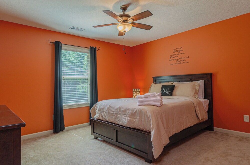 Serene Family Hideaway 4Br w Pool Table