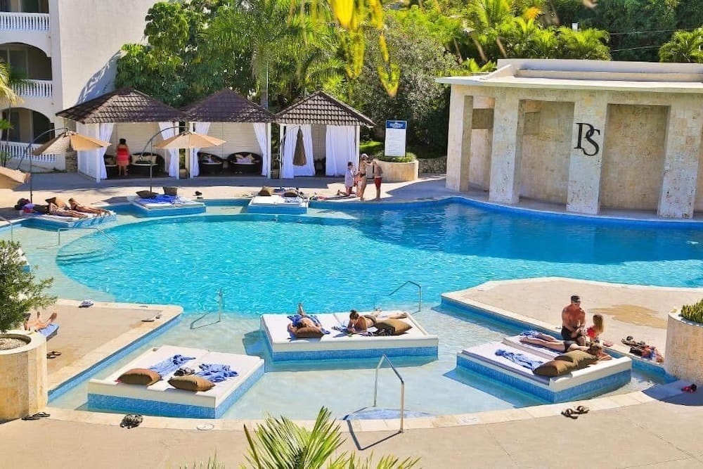 CROWN VILLAS AT LIFESTYLE PUERTO PLATA