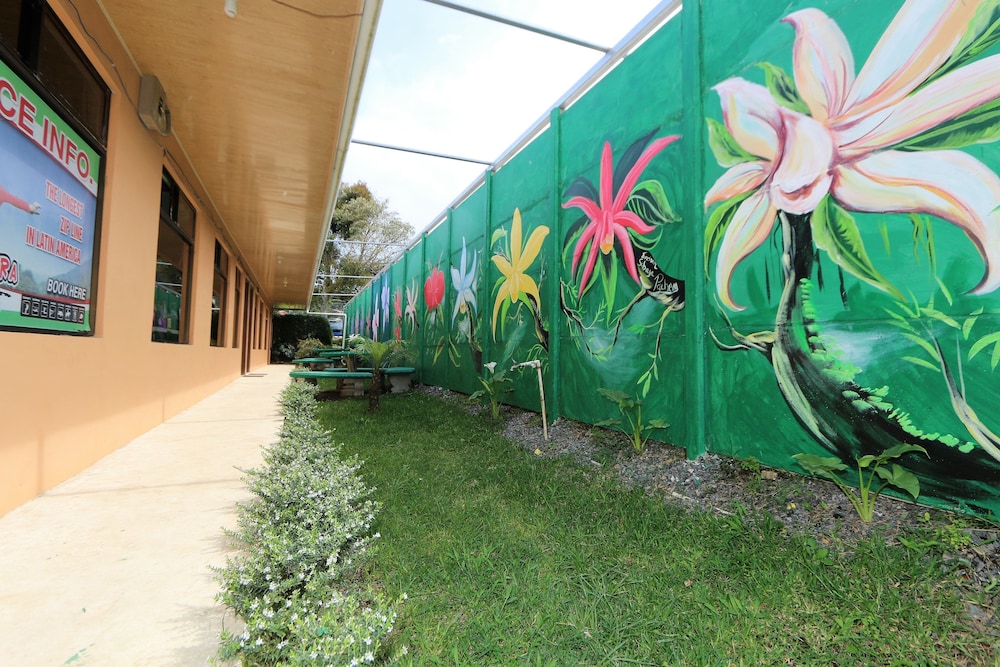 Hostel Cattleya