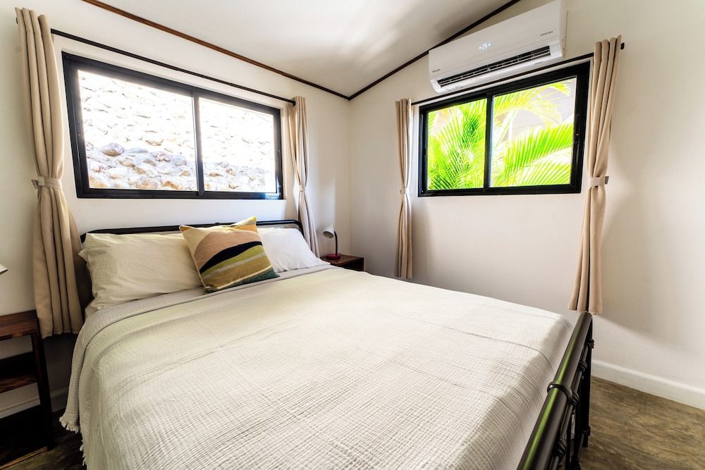 Sea View Paradise Retreat by Sea N' Rent