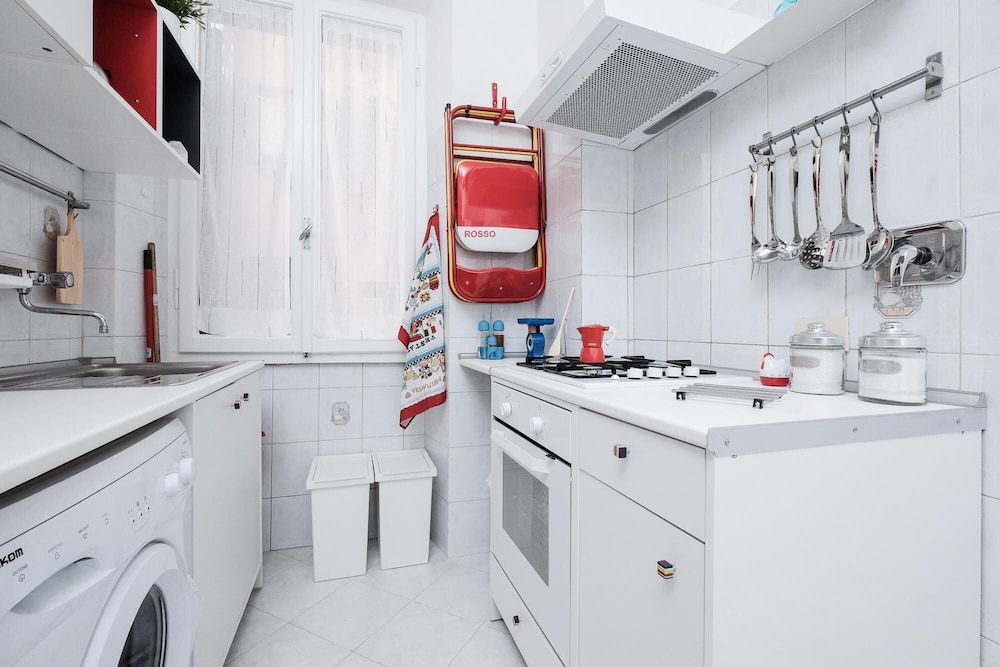 Domus Linda in Roma With 1 Bedrooms and 1 Bathrooms