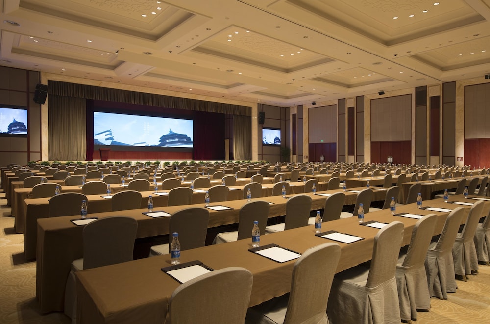 Ovation Seven-Cultivation Hotel