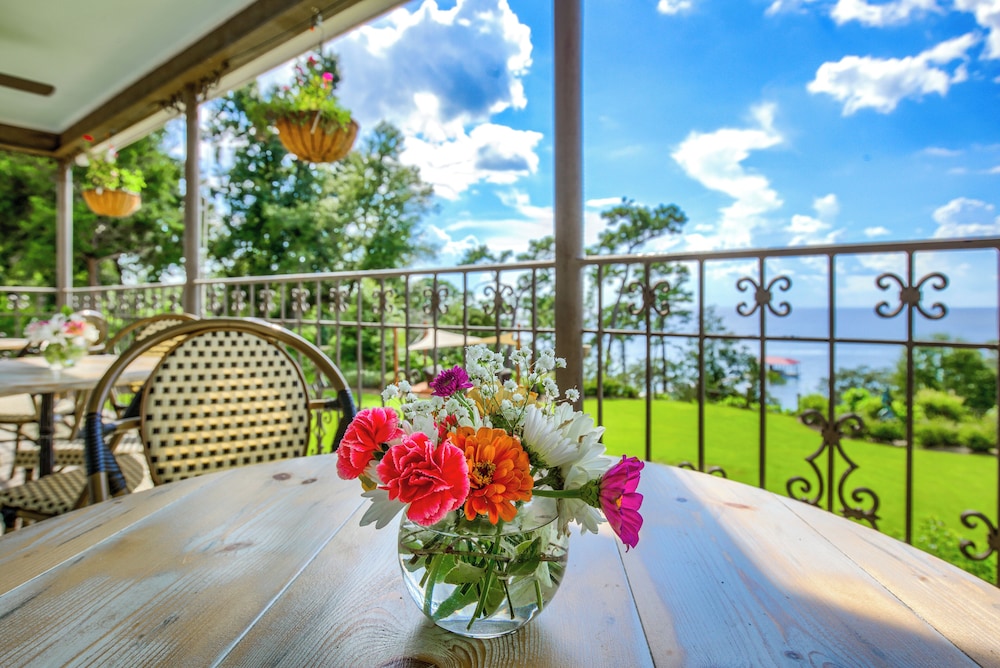 Jubilee Suites Boutique B&B