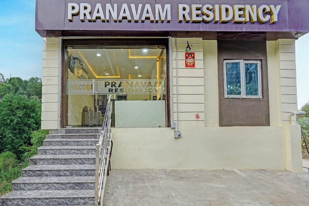 Fabhotel Pranavam Residency