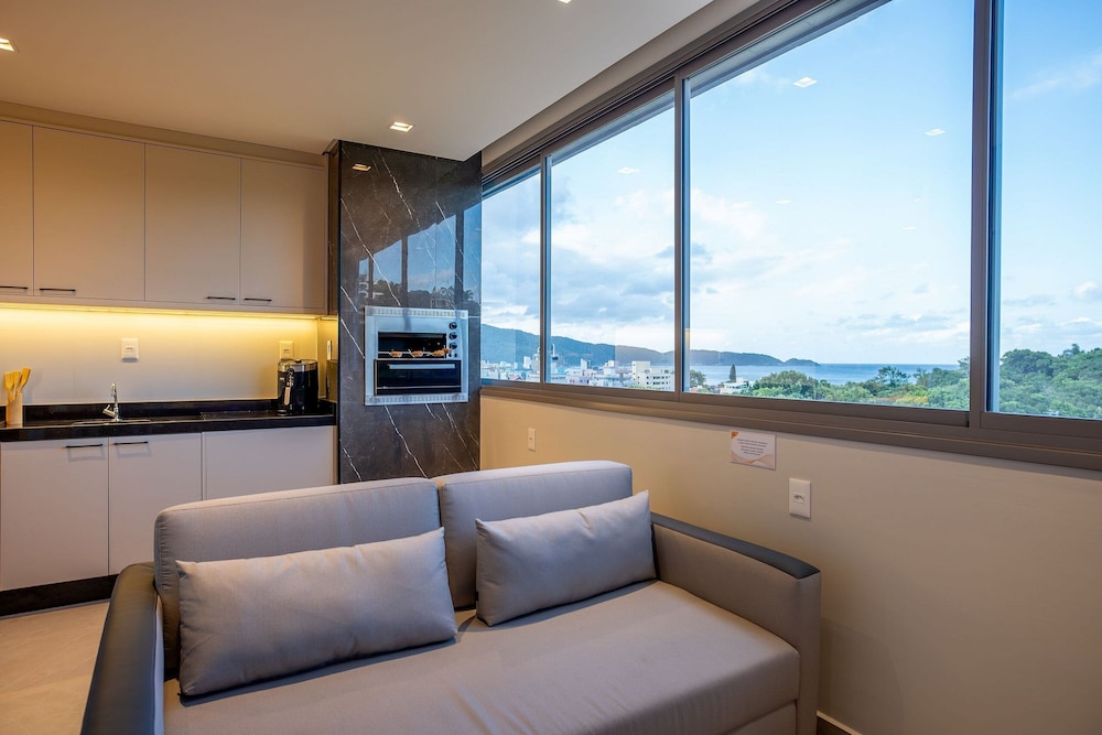 Elegance Residence