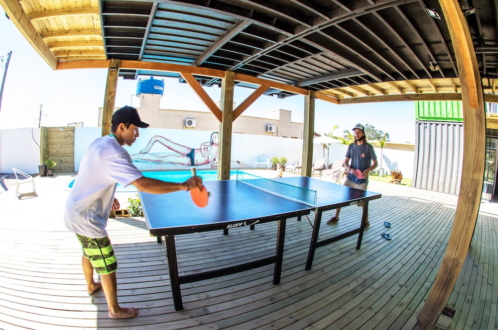 Innbox - Praia Do Rosa - Hostel