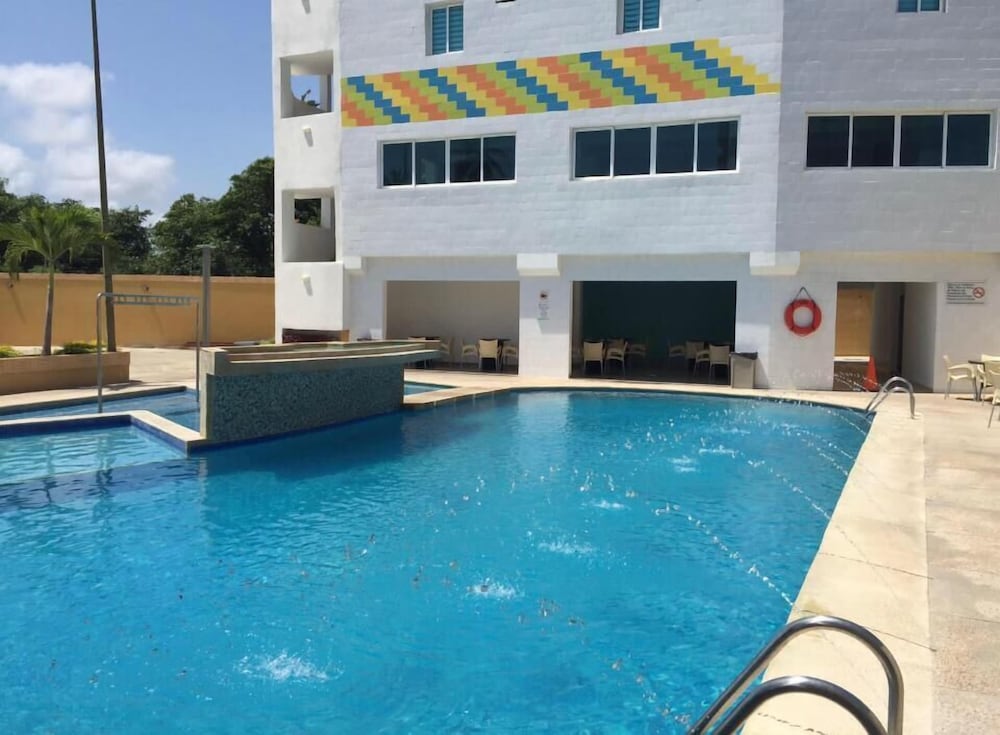 Hotel Aventura Suites