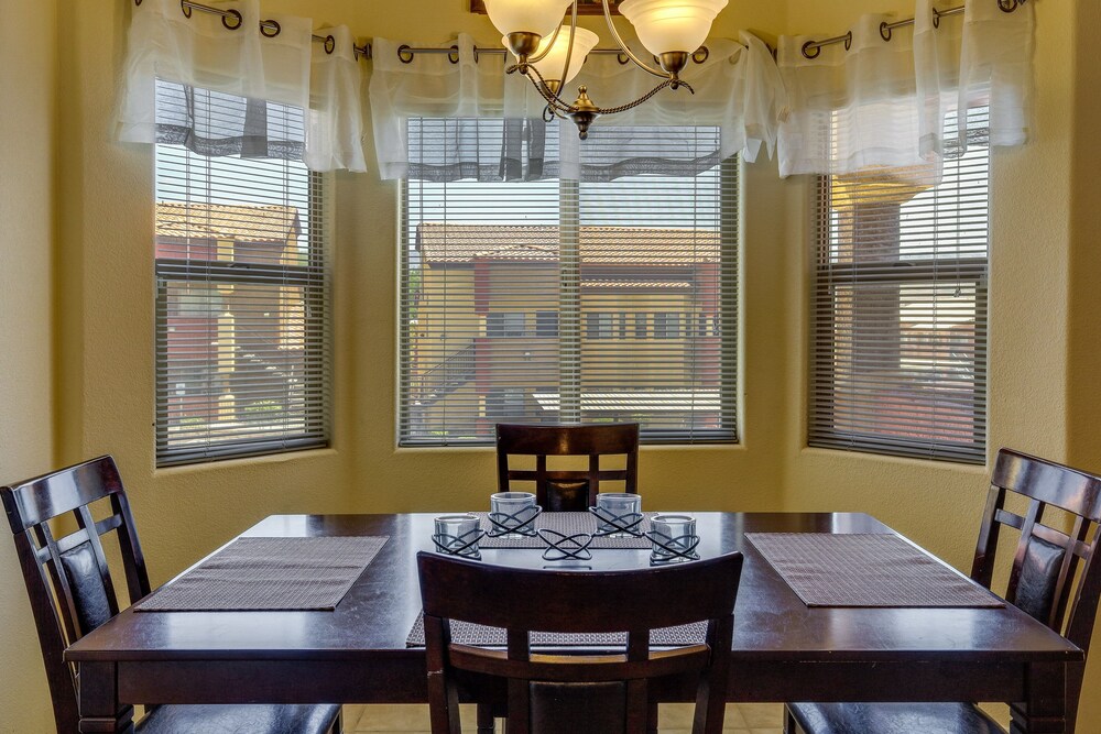 Mesquite Condo w/ Community Pool  Hot Tub! - Property Image 8