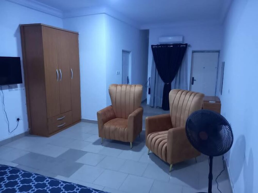Mega Pavilion Apartment