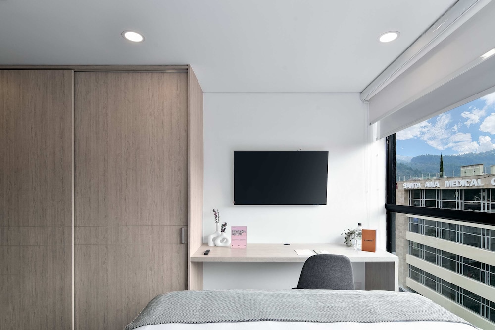 w Radiant Loft w Perfect View in Santa Barbara