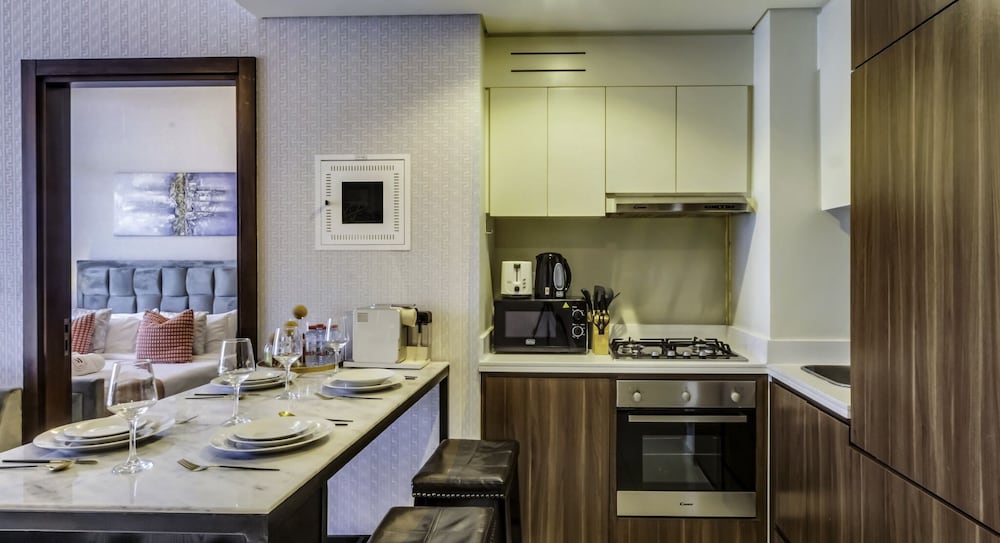 2BR w Canal view near Burj Khalifa