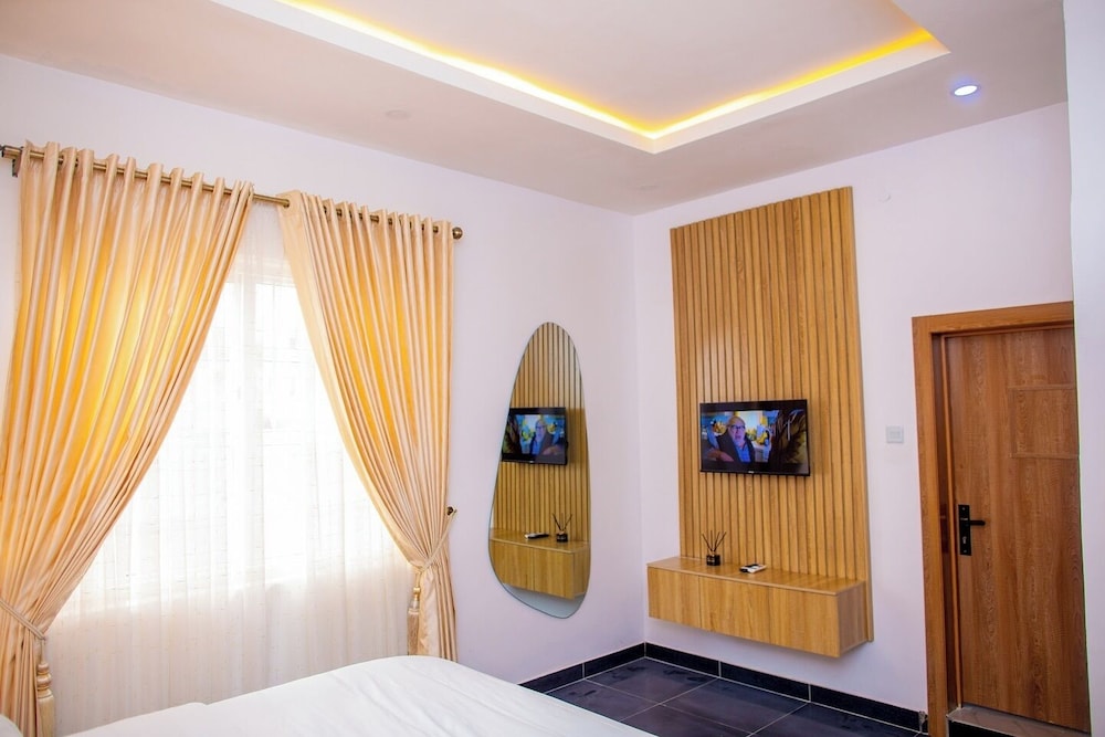 The Bond Apartment