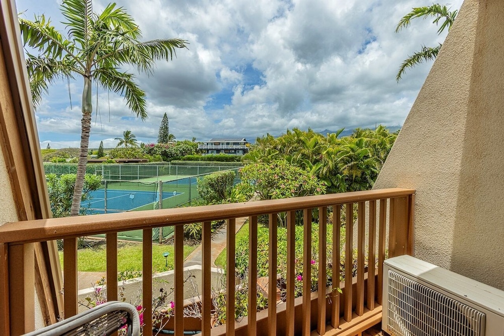 Maui Kamaole M207 2 Bedroom Condo