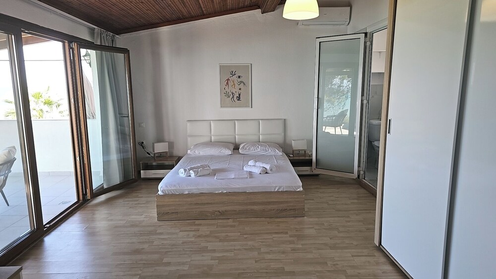 Villa Mare Azul - Luxury Beachfront Retreat in Hanioti, Halkidiki, Greece view 3