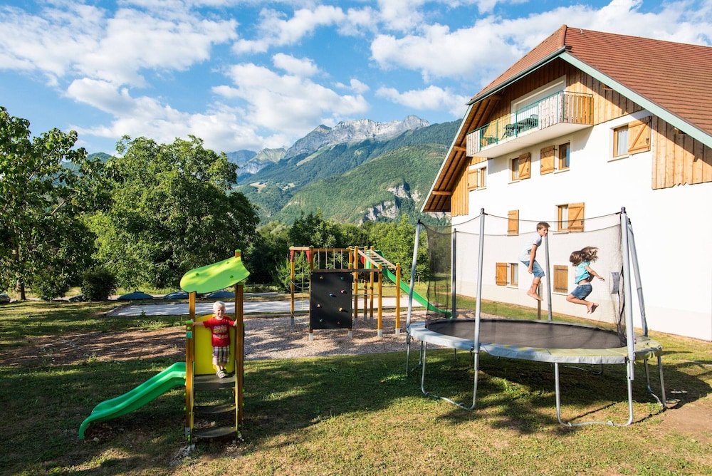 Savoy Style Mountain Stay