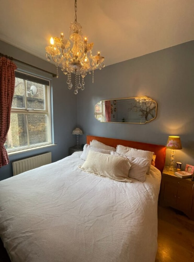 Stylish & Homely 1BD Flat, 1min to Clapton Sqaure!