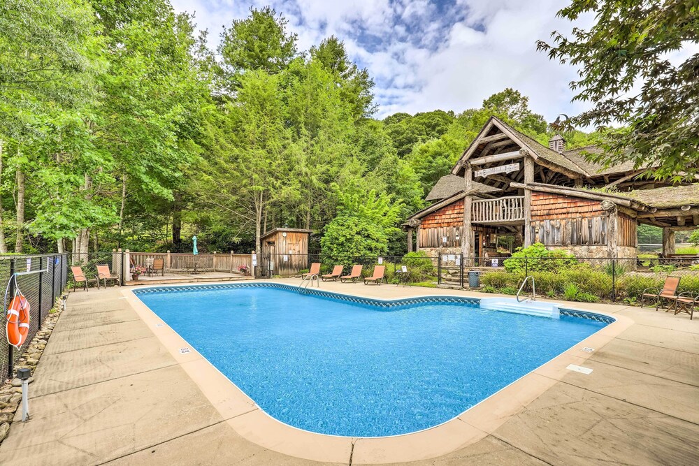 Mars Hill Home w/ Game Room ~ 2 Mi to Skiing!
