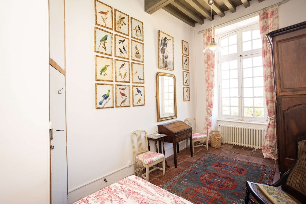 18th Century Ch Teau With Stunning Pool Gardens