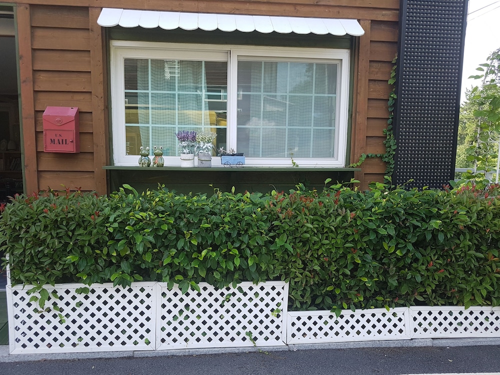 Tongyeong Iris Pension