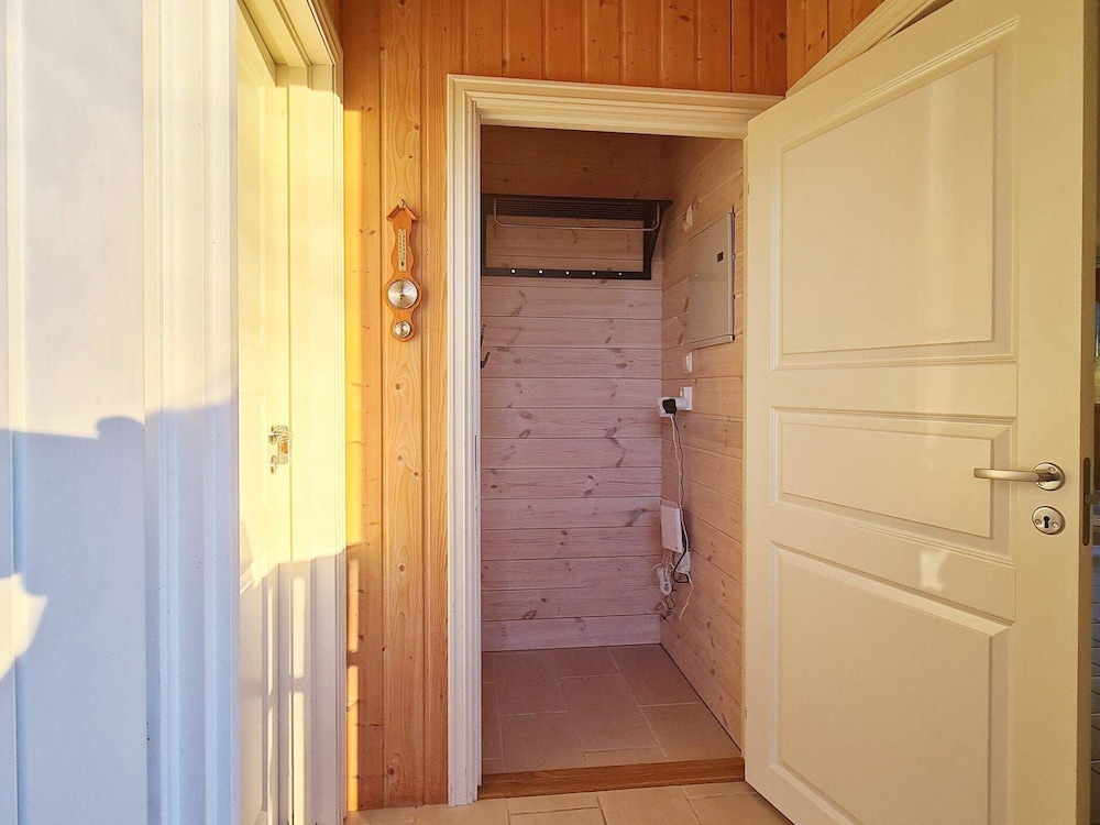 5 Person Holiday Home in Lonevag-by Traum view 4