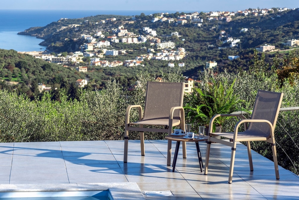 Villa Konstantinos Hilltop Vineyard Escape